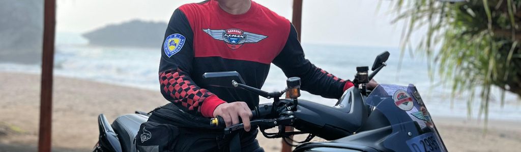 Profile Hero Background