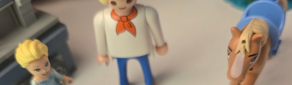 Profile Hero Background