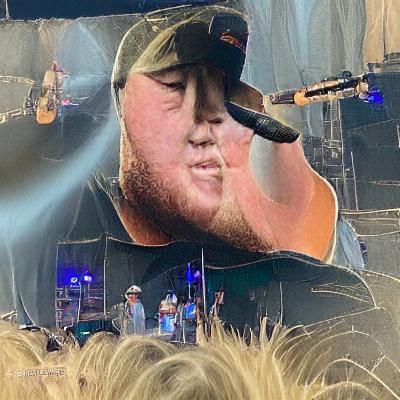 AI Interpretation of a Country Singer