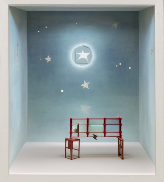 une chambre avec les étoiles en pleine nuit