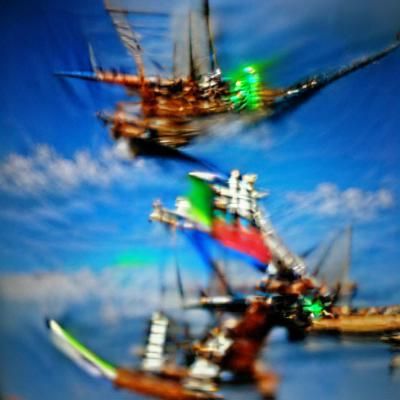Gigantic Pirate Ships Battle in Realistic Detail