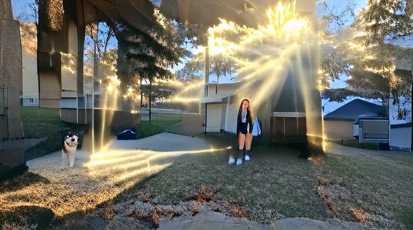 Overexposed Image Generated from Simple Prompt