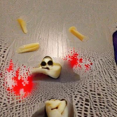 Vampire and Garlic Image