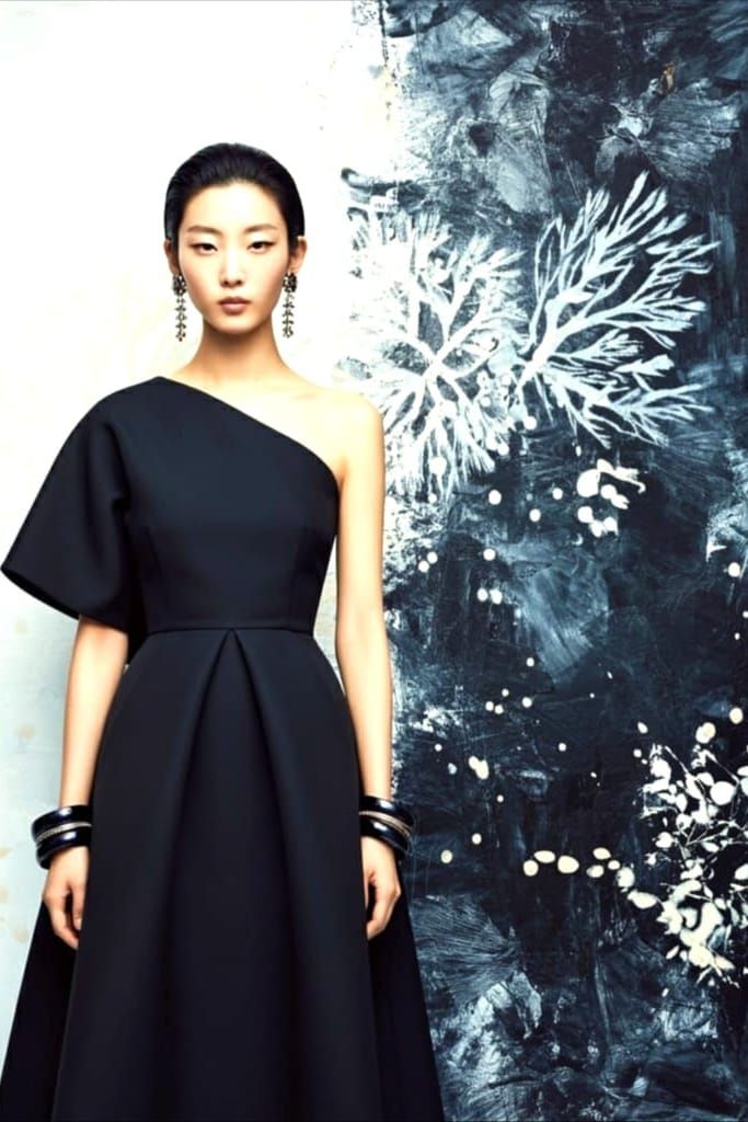 Dansaekhwa Woman in Minimalist Abstract Painting