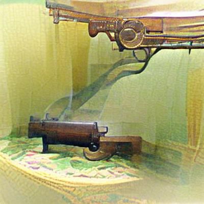 Symbolic Depiction of Chekhov's Gun