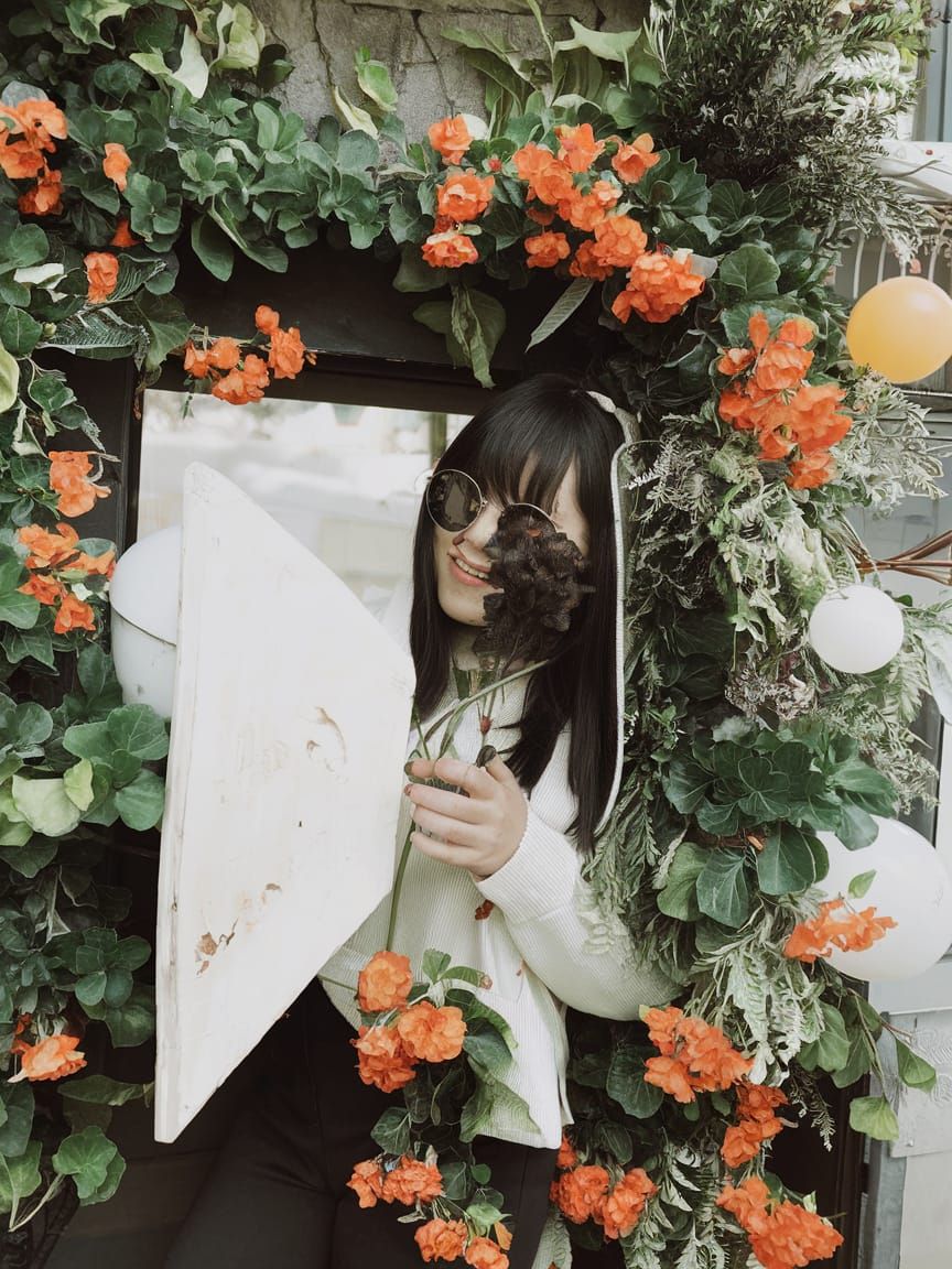 Delightful Emoticon Generated from Simple Prompt