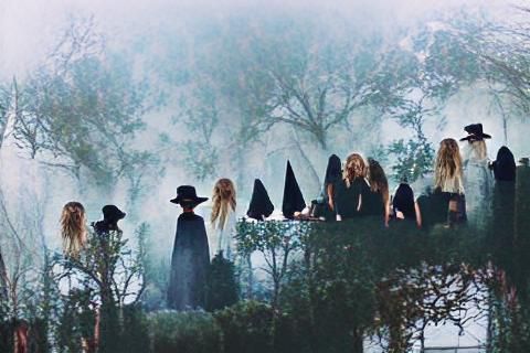 AI's Abstract Interpretation: A Visual Exploration