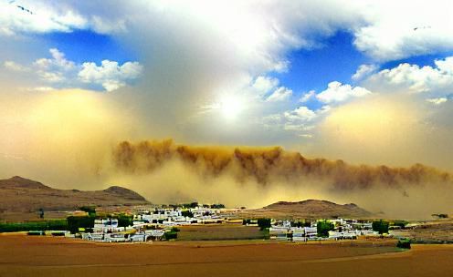 Dramatic Daytime Sandstorm Visualisation