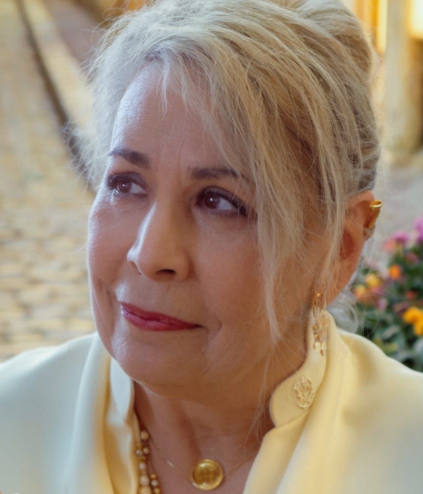 Elegant Woman in Golden Light, Elegant Gold Jewelry, Serene ...