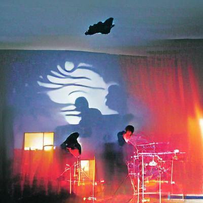 Echoed Silhouettes in an Early Dreamscape