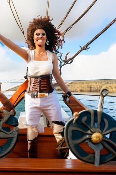 female pirate fails