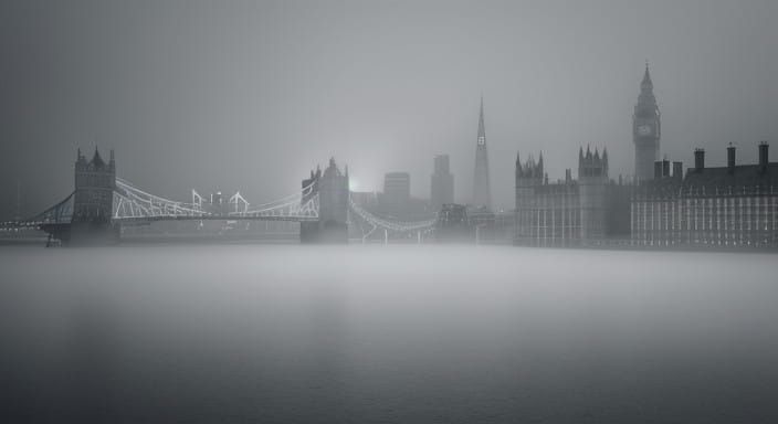 London's Serene Monochrome Winter Scene with Frosty Fog