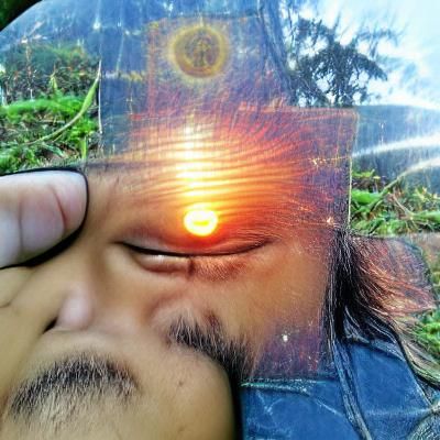 Abstract Sungazing Concept