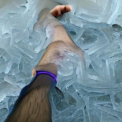 Icy Veins: A Chilling Abstract Concept