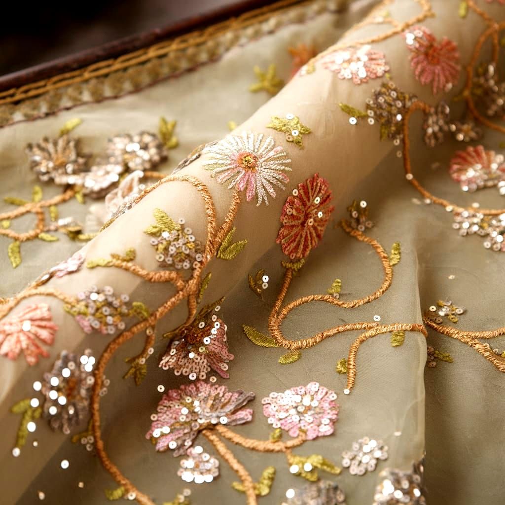 Embroidered lace