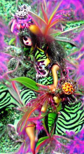 Psychedelic Jungle Queen in Tropical Kingdom