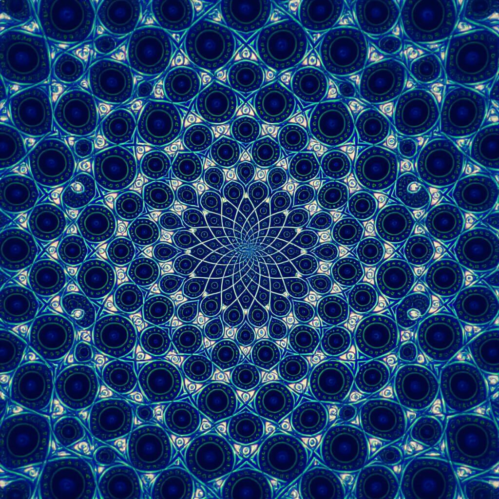 Kaleidoscope of Bubbles in Abstract Pattern