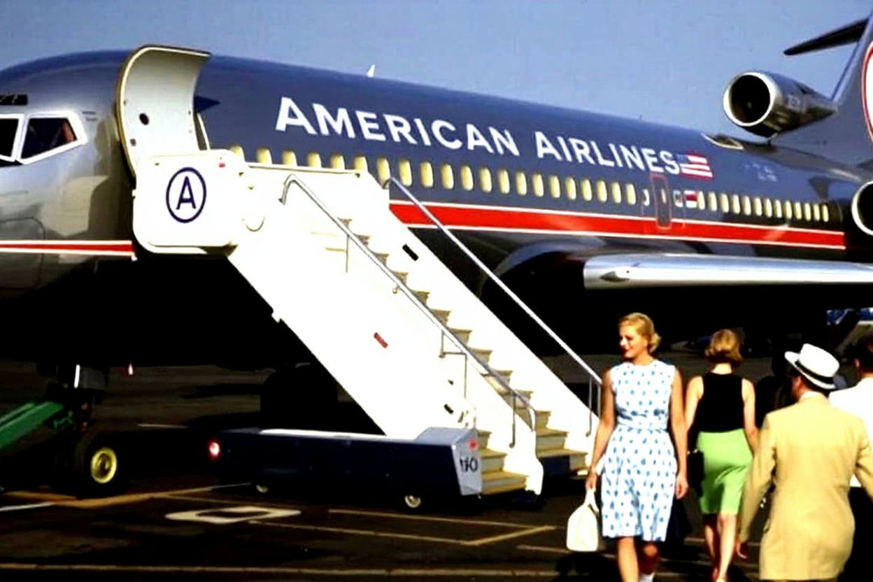 American Airlines Boeing 727 in St. Louis, 1960s