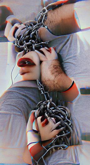 Surreal Veins: Organic Confinement and Attachment