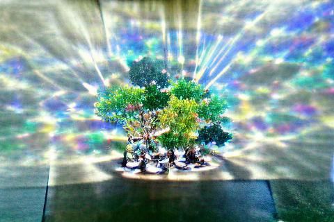 Holographic Tree of Destiny with Volumetric Lighting