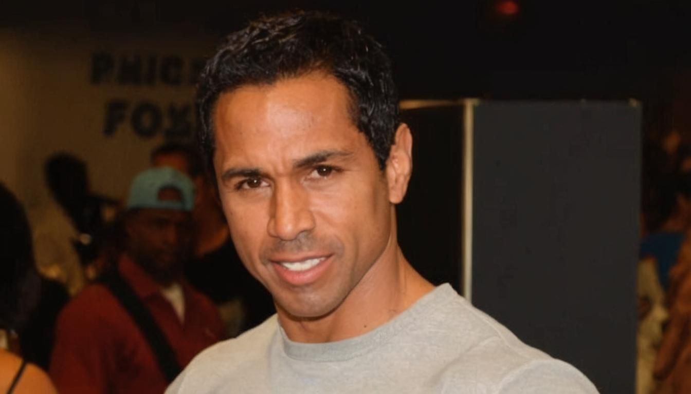 Muscular African Bodybuilder Champion in Fierce Steroid-Fuel...