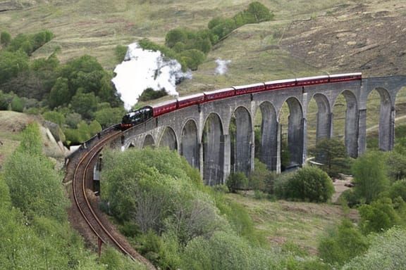 Hogwarts Express: Detailed Matte Painting in Deep Color