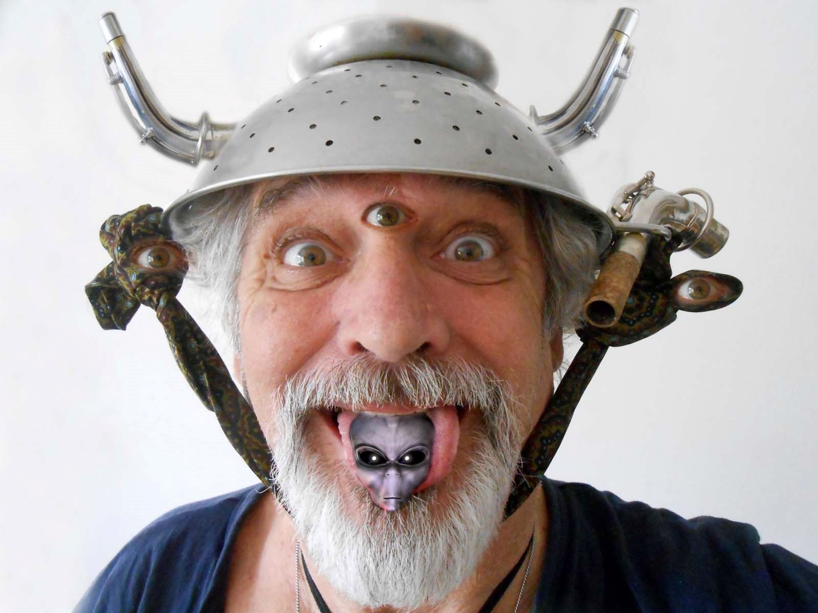 I EAT ALIENS FOR BREAKFAST - THE SPAGHETTI MONSTER