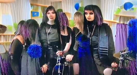 Still From The Degrassi The Next Generation Episode Where Ashley Becomes A Goth Because All Her