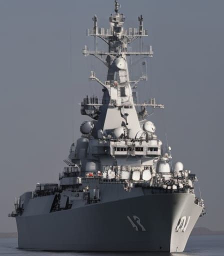 Heavy guided missile cruiser
