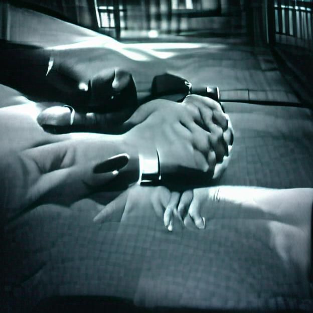 Holding hands film noir