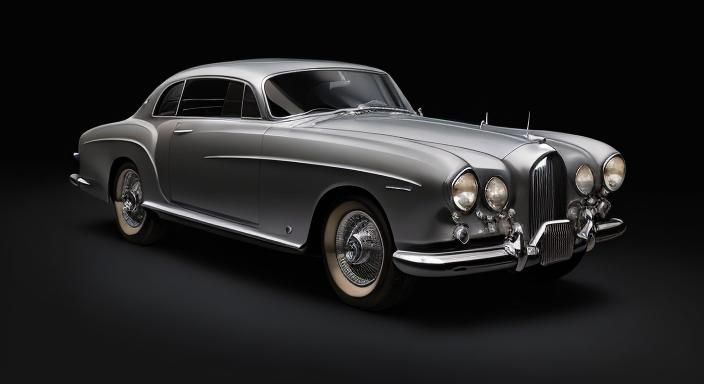 1957 white big car fastback low coupé