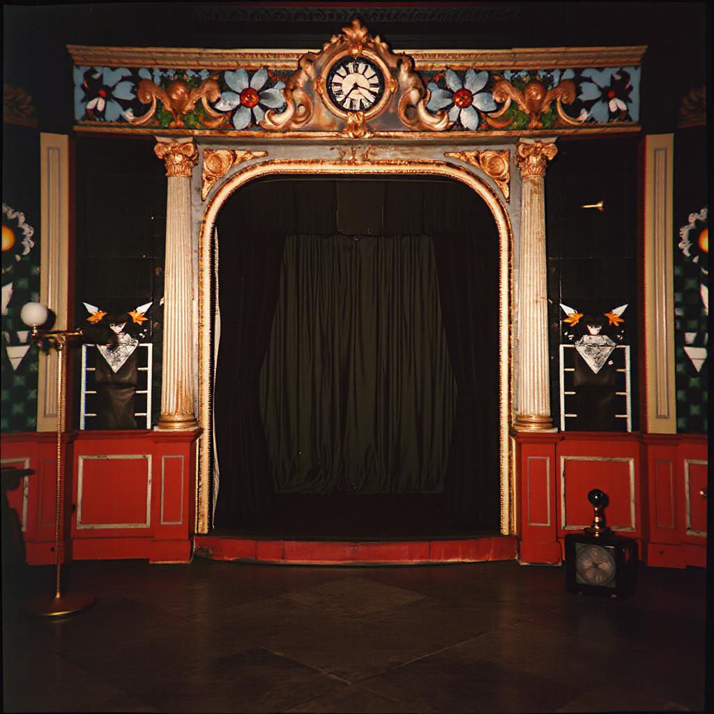 Gothic German Small Performance Stage Prep