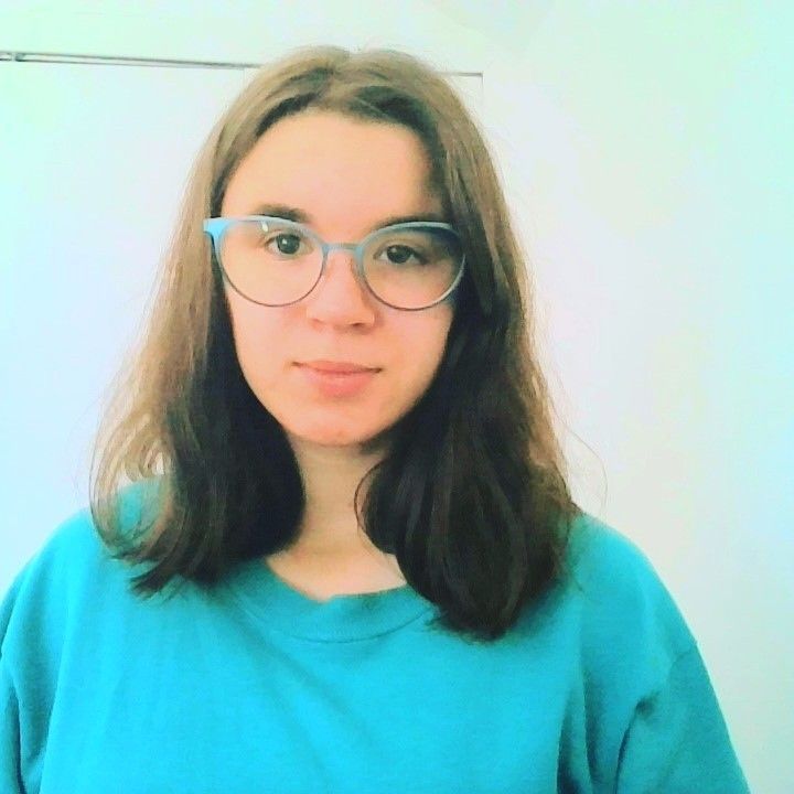 BIRTHDAY!!!! This is me  AND i TURN 19 SOON!