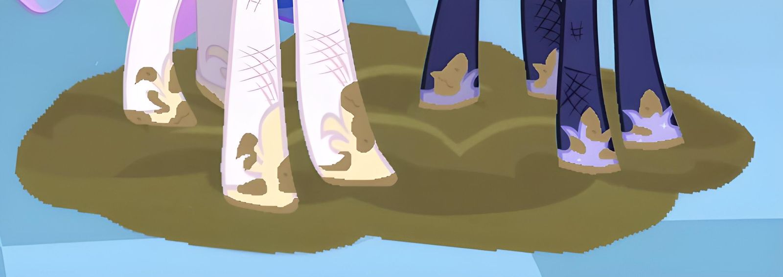 Celestia and Luna's Hoof Shoes in Mud