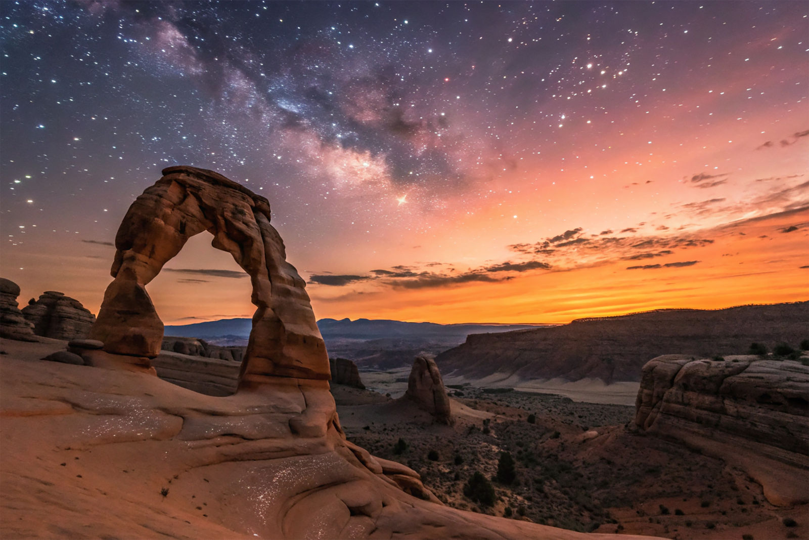 Arches National Park at sunset with stars