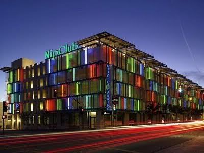 Uploaded Nipclub Building