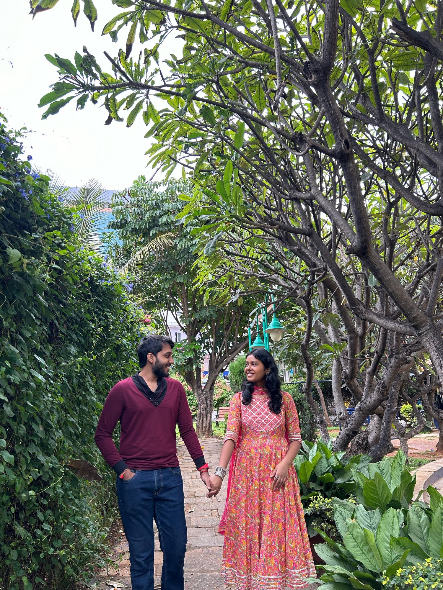 clip art of people in Indian weeding dress 