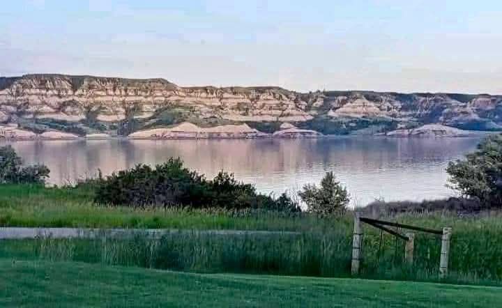 Lake Sakakawea