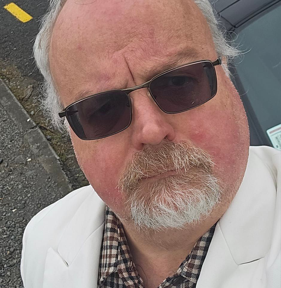 artist finds the spycam in the lab