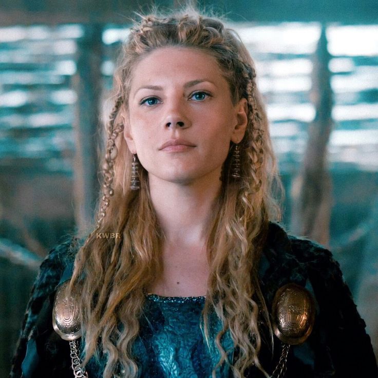 The series house of the dragon. The luxurious throne room where Queen Targaryen is located. She is very beautiful. She has long white hair b...