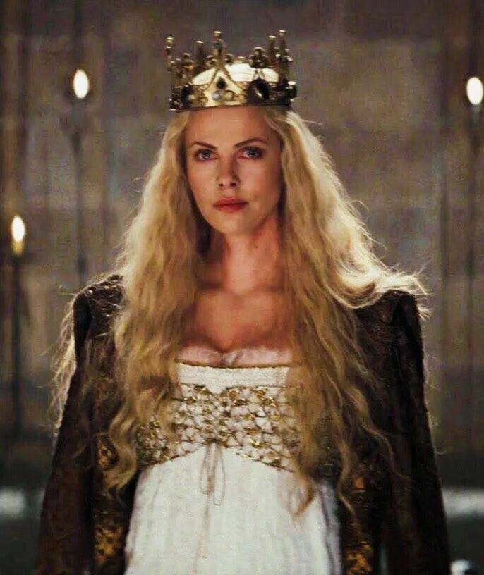 The series house of the dragon. A luxurious medieval room where everything looks exquisite. There is a young queen in it. She has long white...