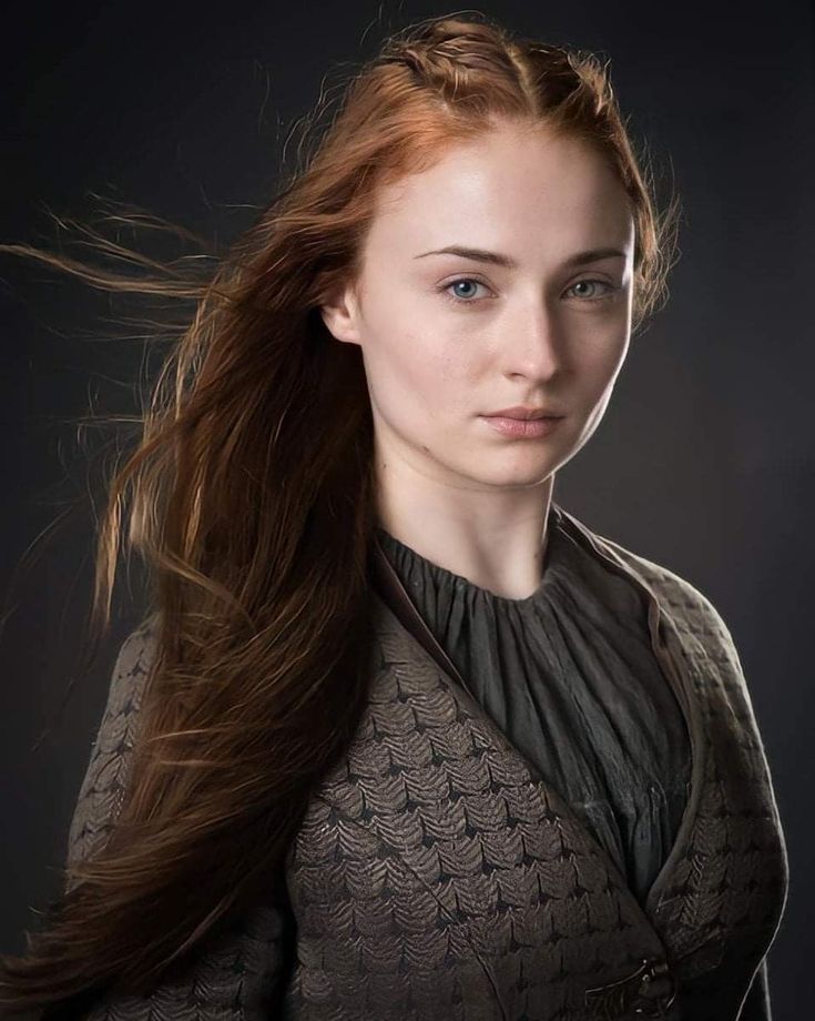 The series house of the dragon. A luxurious medieval room where everything looks exquisite. There is a young queen in it. She has long white...