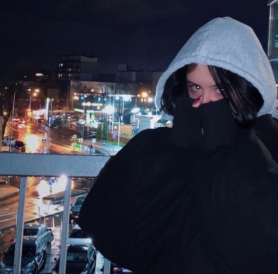 𝒫𝓁𝒶𝓎 𝓌𝒾𝓉𝒽 𝓂𝑒