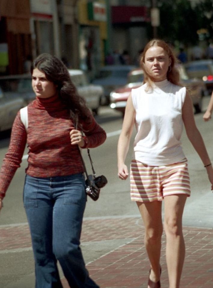  hippies at Woodstock festival in 1969
