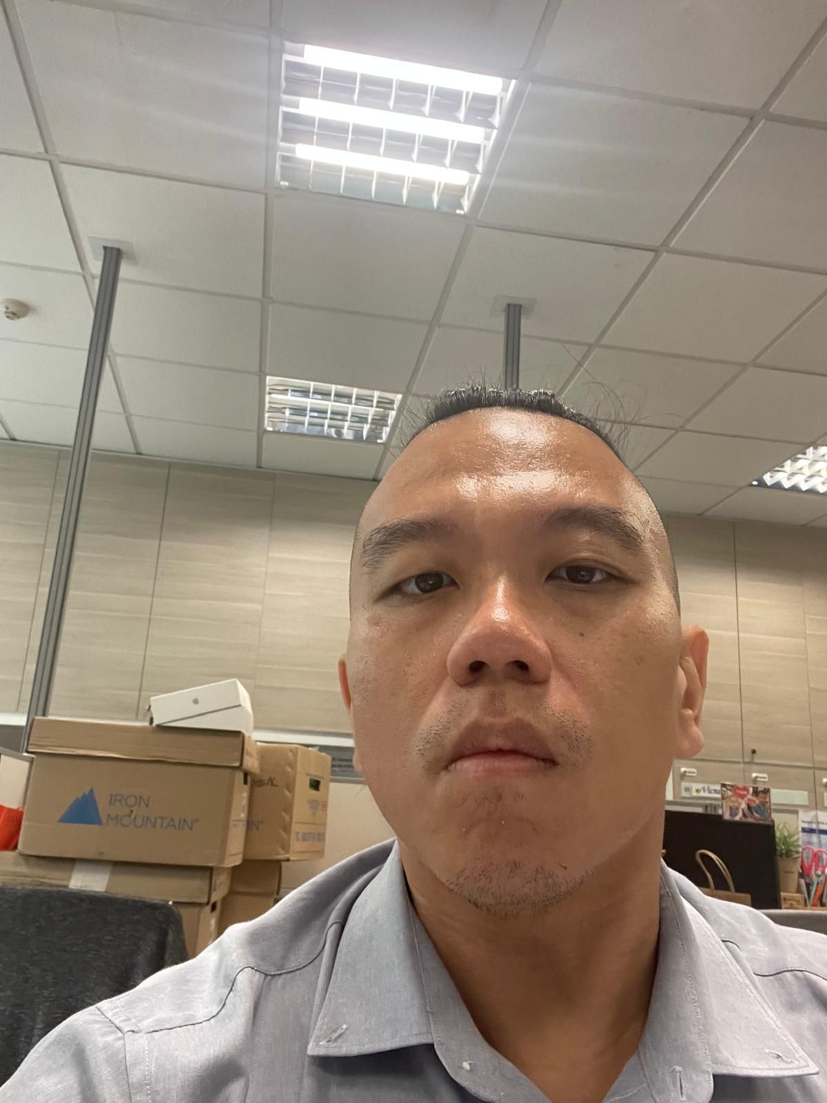 "Ultramarines Warhammer 40k, Head and shoulders portrait, 8k resolution dynamic lighting hyperdetailed intricately detailed 