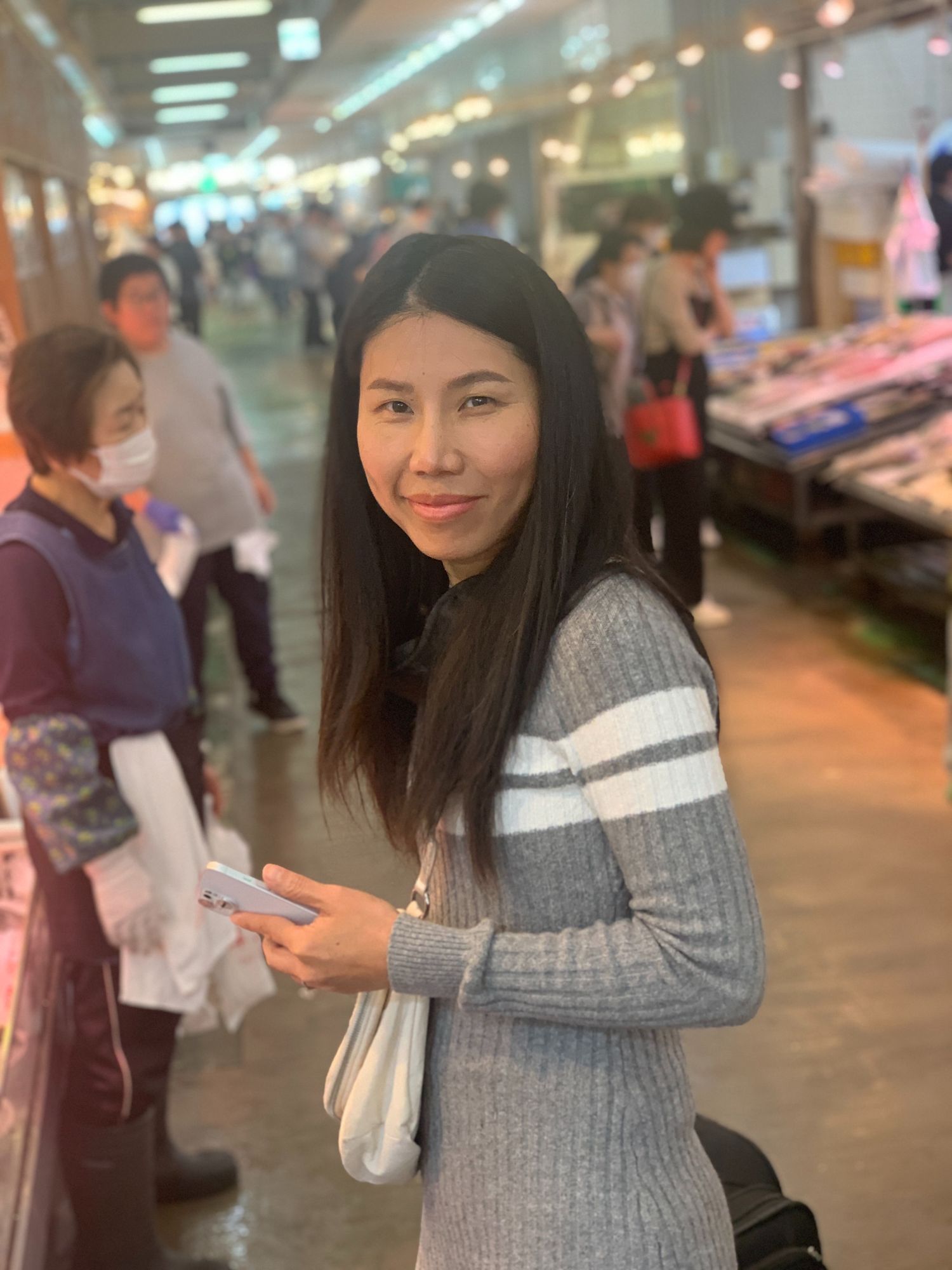 Abstract painting in the style of Leroy Niemann of a beautiful Asian woman in a dance pose 