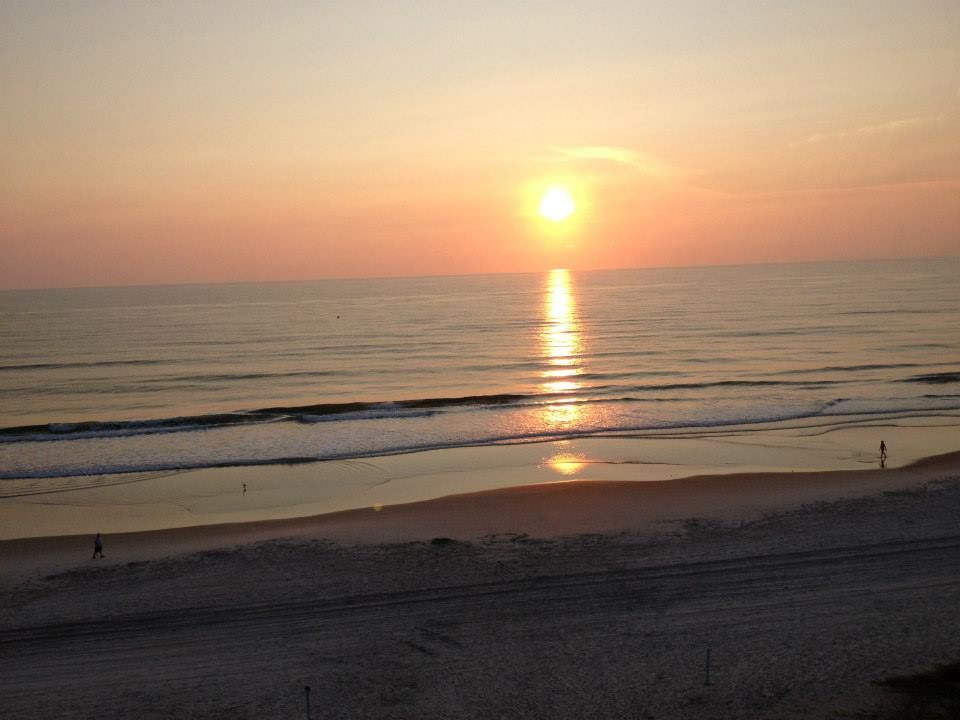 (((Sunrise at Daytona Beach Sept. 2012.))) neo-impressionism expressionist style oil painting, smooth post-impressionist impasto acrylic pai...