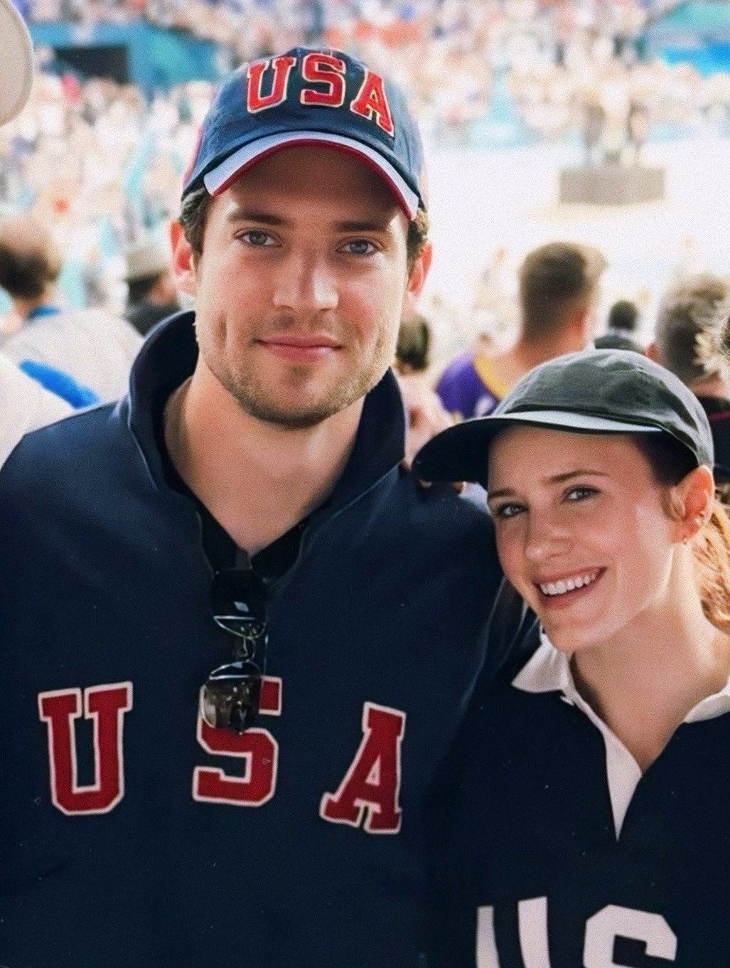 Clark Kent and Lois Lane going to a Metropolis Meteors game