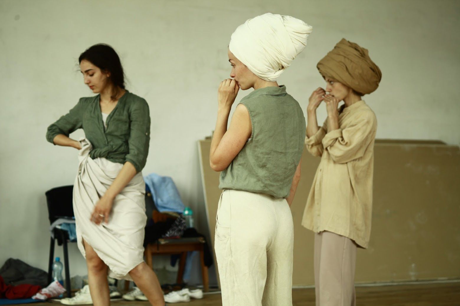 <lora:paint:1.0> forest