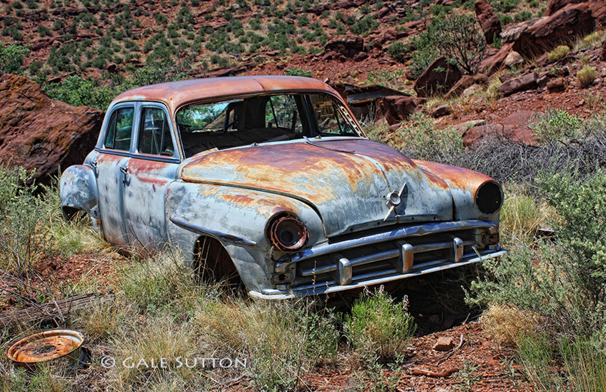old abandoned really rusty car, bright, clear sky, afternoon sunlight, intricate detail, meticuous, comic book, watercolor, gouache, moebius...